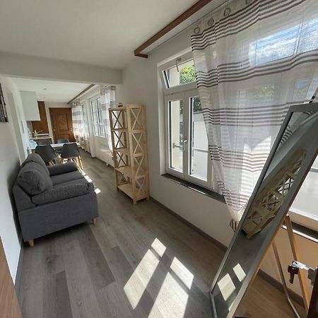 Moderne Einzigartige Wohnung In Altdorf Bagian luar foto